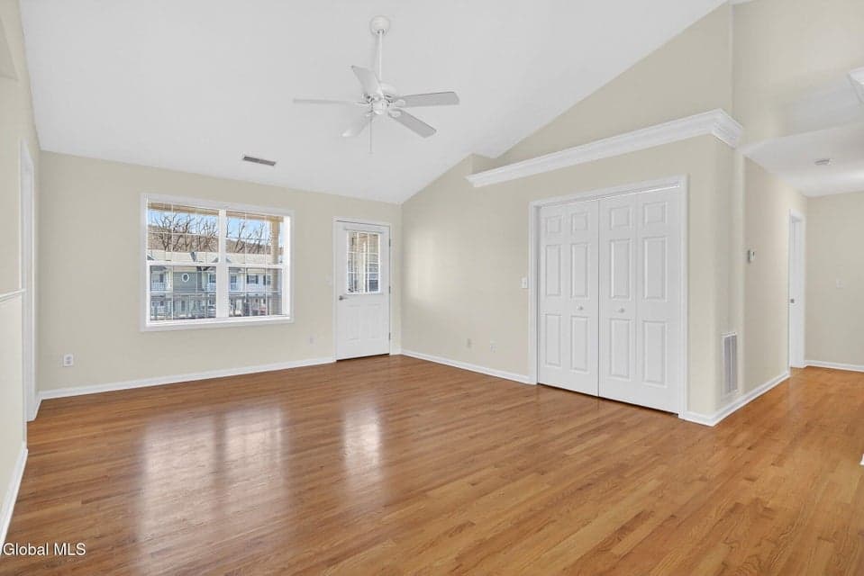 34 Riverside Drive, photo 4