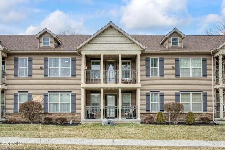 44 Kendall Drive, Bethlehem, NY 12054, photo 1