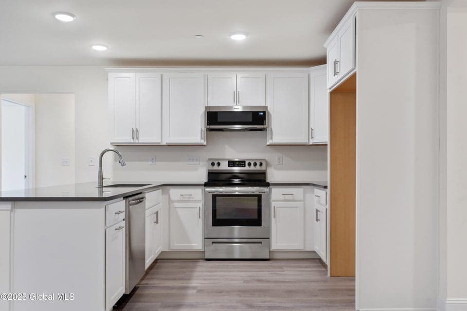 121 Carriage Loop, photo 5