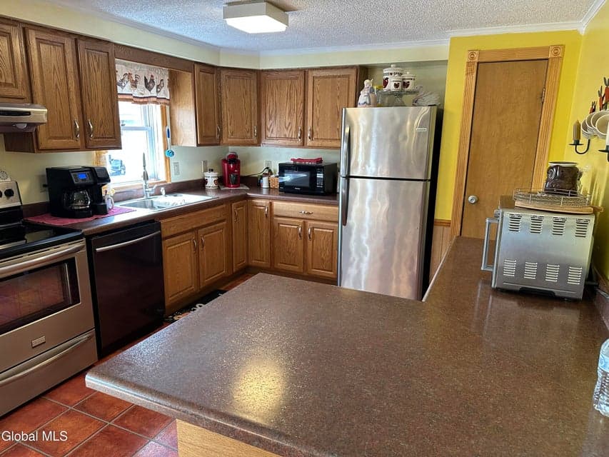 1541 Farley Road, photo 4