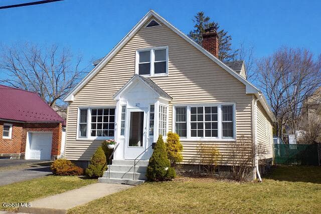 47 McClellan Avenue, Amsterdam, NY 12010, photo 2