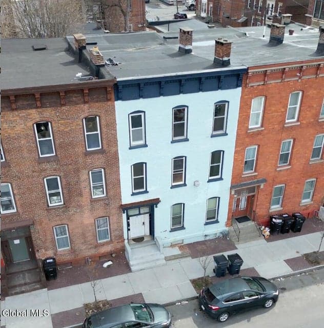 276 3rd Street, photo 4