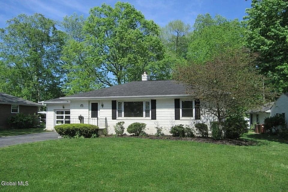 57 Brockley Drive, Bethlehem, NY, photo 1