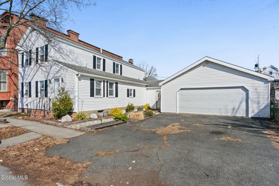 1552 3rd Avenue, Watervliet, NY 12189, photo 2