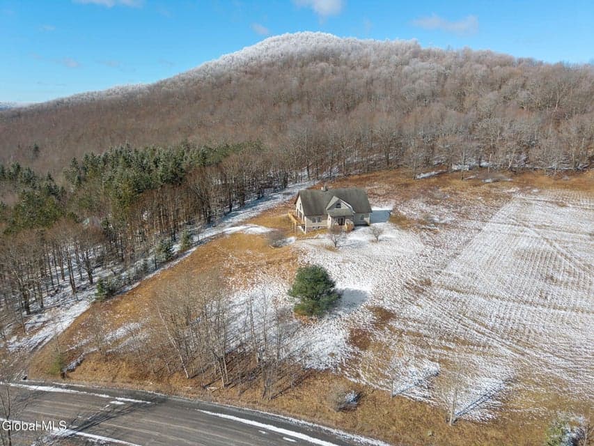 1563 Tower Mountain Road, photo 2