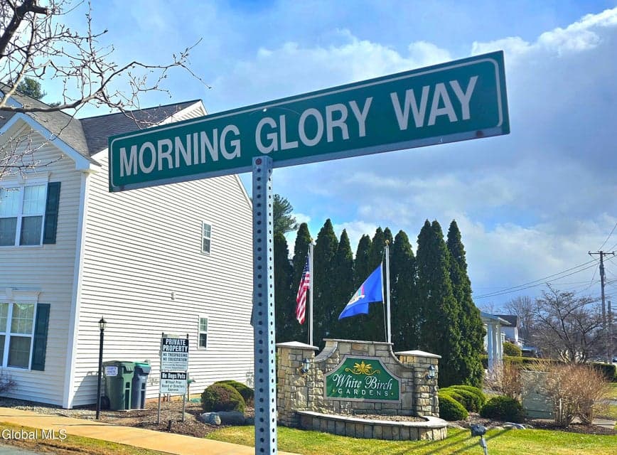 83 Morning Glory Way, photo 2