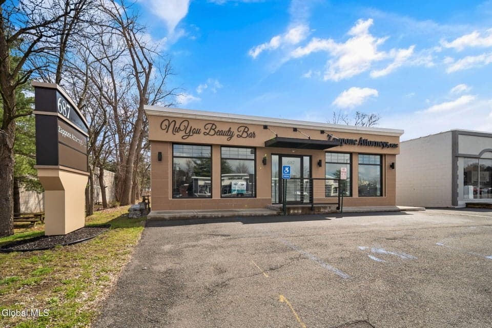 0.25 acres · Mixed Use, photo 1
