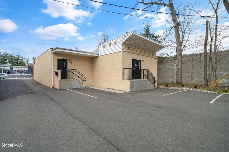 0.25 acres · Mixed Use, photo 4
