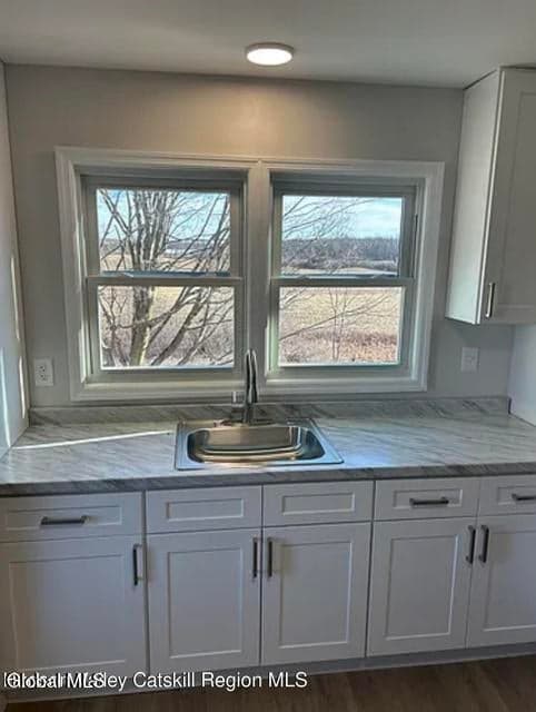 982 S Schodack Road, photo 4