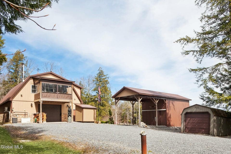 380 Mallon Road