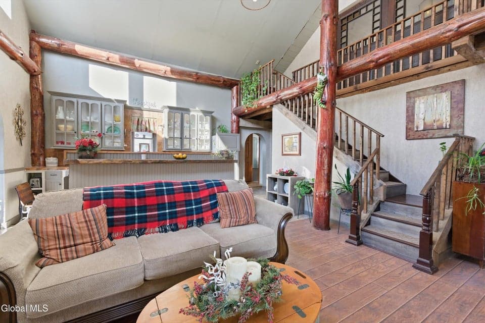 321 Mahaffy Road, photo 4