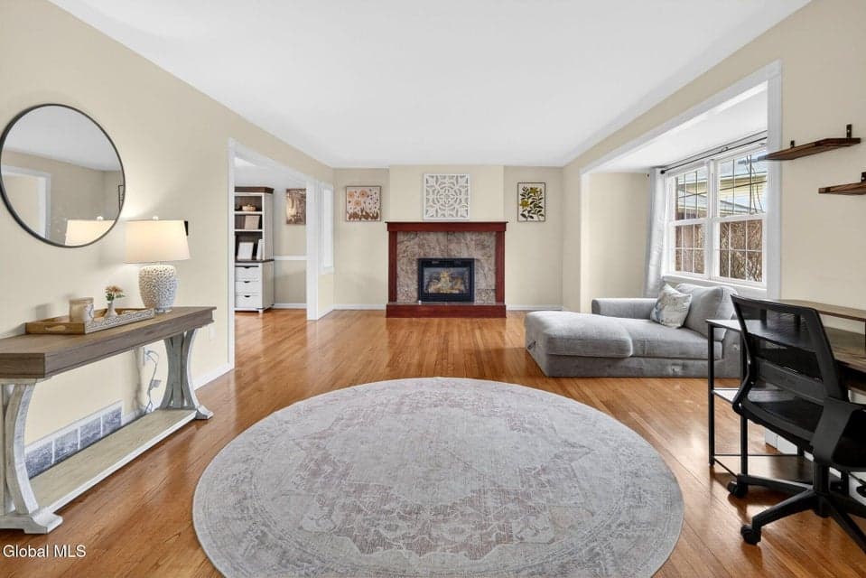 4 Albert Court, Colonie, NY 12110, photo 3