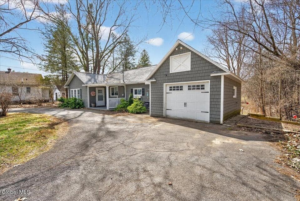 2460 Troy-Schenectady Road, Niskayuna, NY 12309, photo 2