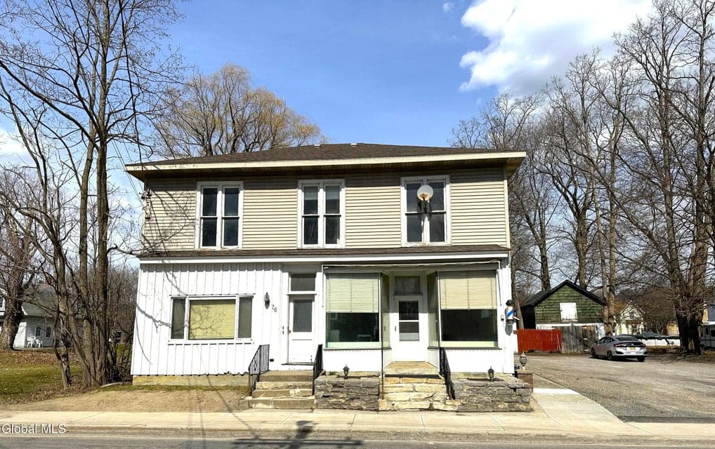 76 W Grand Street