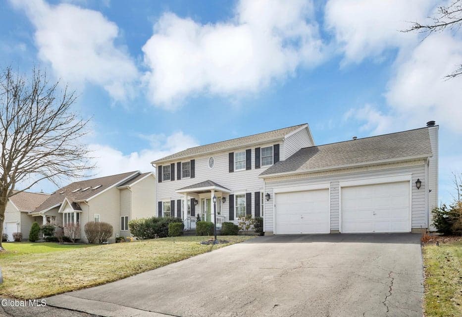 20 Valleywood Drive, Colonie, NY, photo 4