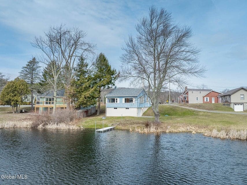 15 Pond Way, photo 1