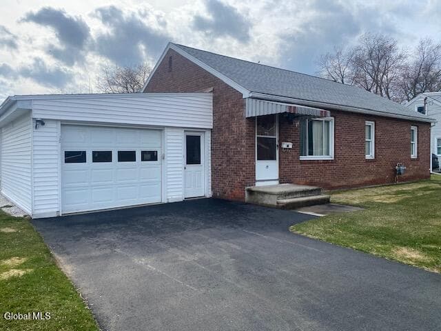 15 Braintree Street, Colonie, NY, photo 2