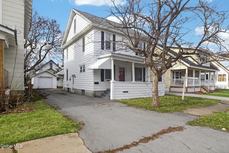 1916 Bradford Avenue