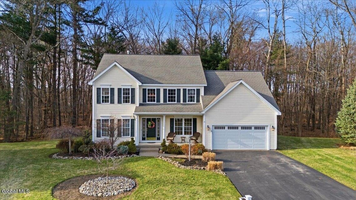 8 Cathywood Court, Clifton Park, NY, photo 3