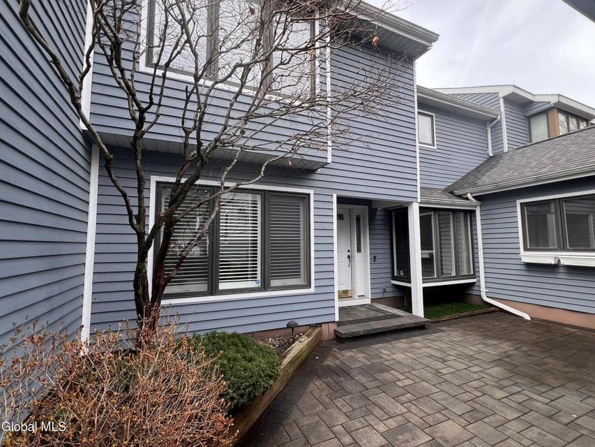 3 South Collins Terrace, photo 1