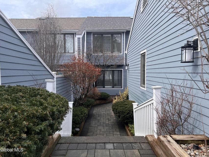 3 South Collins Terrace, photo 3