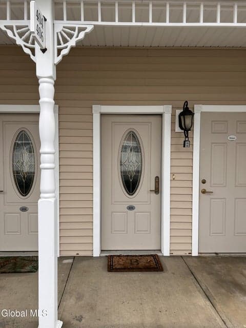 406 Kelly Circle, photo 1