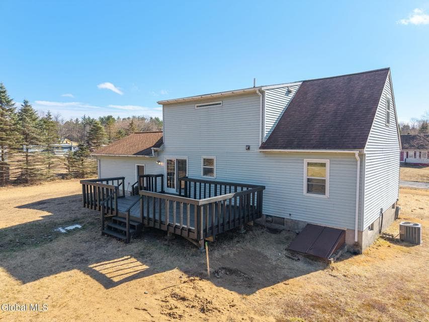 5 Norland Court, Wilton, NY, photo 4