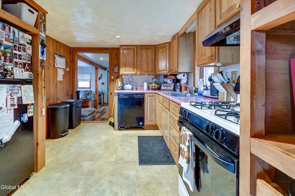 259 Hart Road, photo 4
