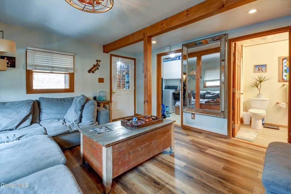 259 Hart Road, photo 5