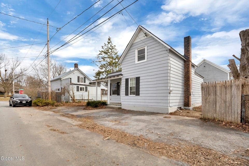 2 New Street, Glens Falls, NY, photo 3