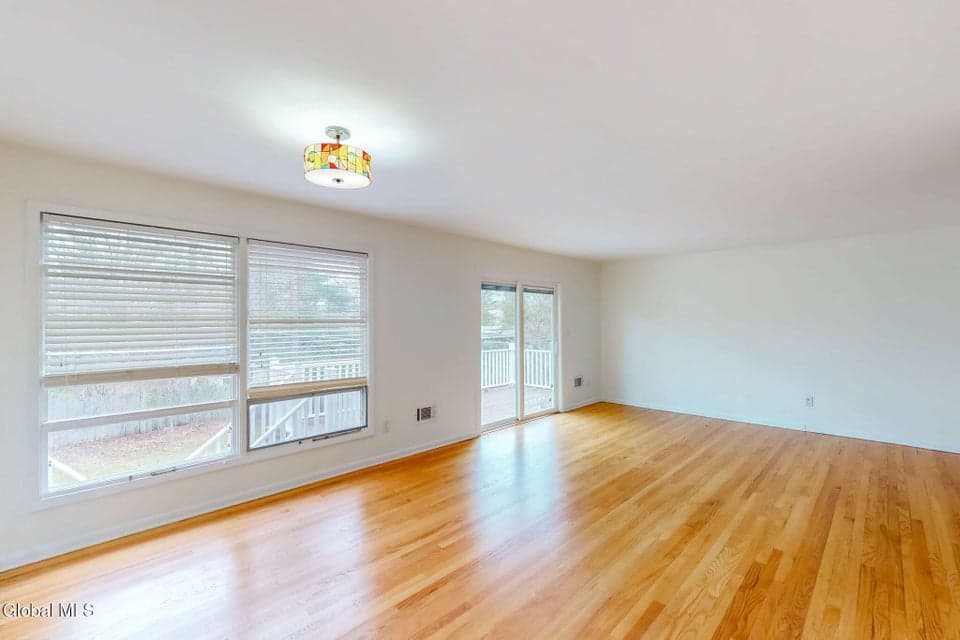 31 Freeman Road, Albany, NY, photo 3