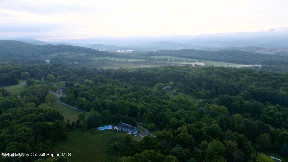 L35 County Route 27, photo 4