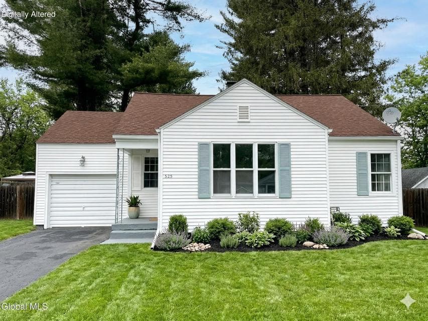 525 Kenwood Avenue, Bethlehem, NY, photo 2