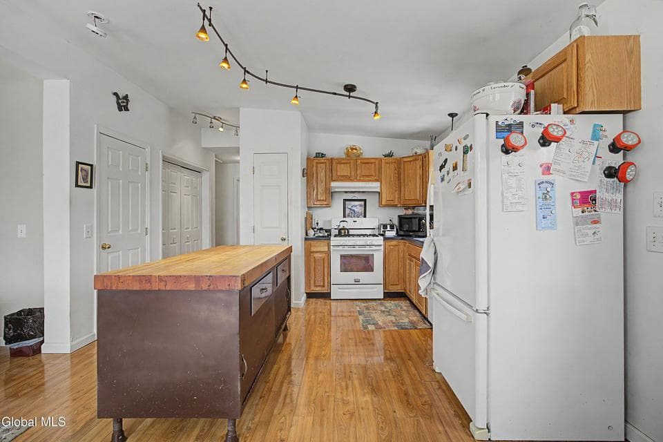 229 Summit Lake Road, photo 3