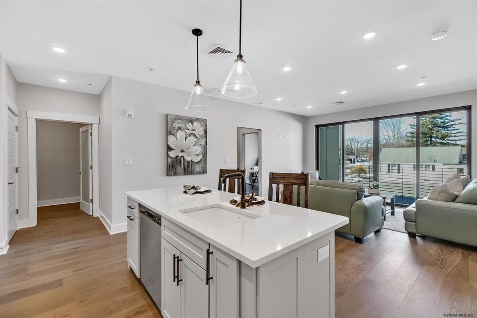 116 West Avenue, photo 5