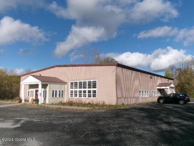 1698 NY-7, photo 2