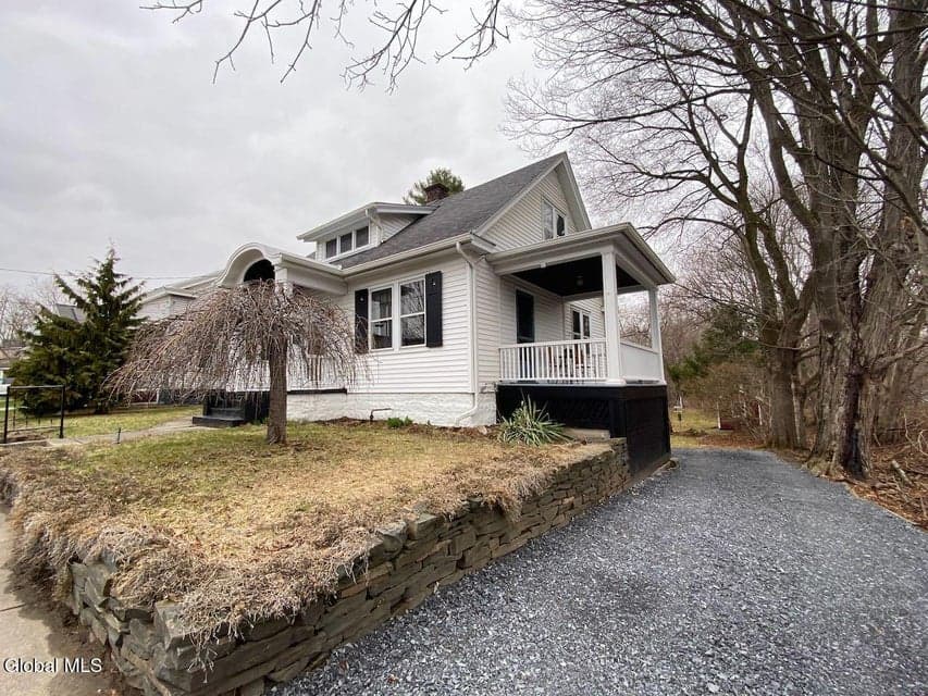 29 Ralph Street, Ballston Spa, NY 12020, photo 2
