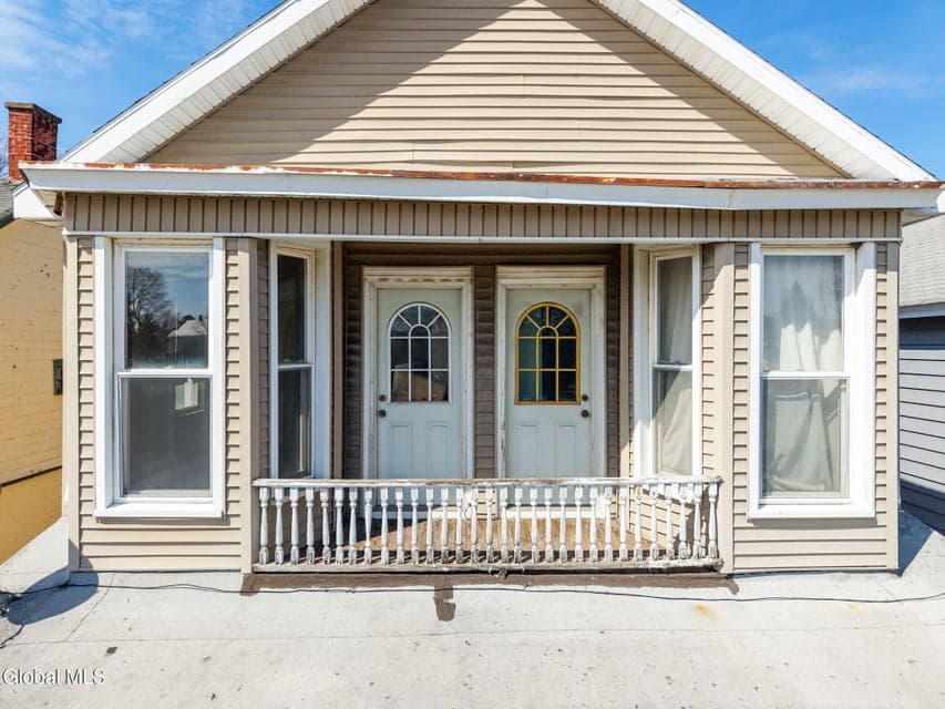 27 S Main Street, photo 3