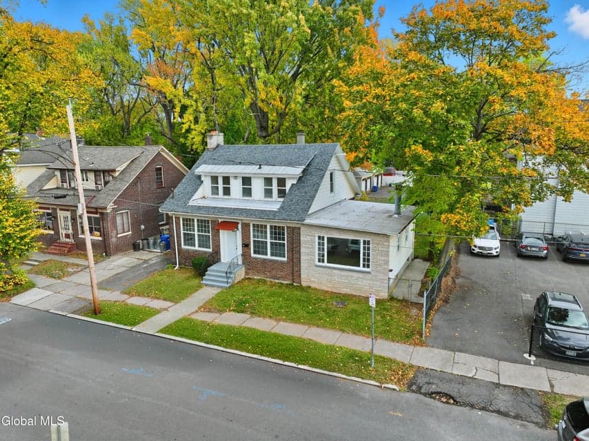 2 Glenwood Street, Albany, NY 12208, photo 3