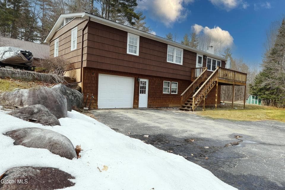 11 Continental Drive, photo 2