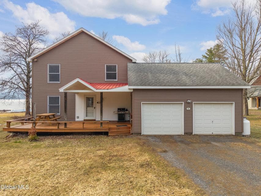 130 Van Allen Lane, photo 1