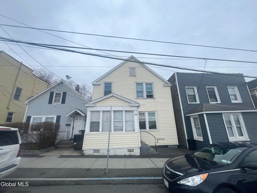 708 East Street, photo 1