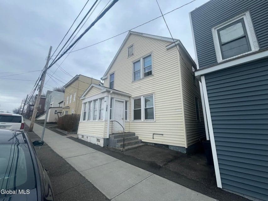 708 East Street, photo 2