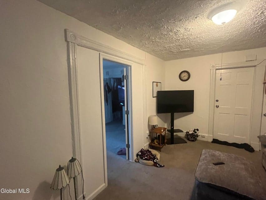 708 East Street, photo 4