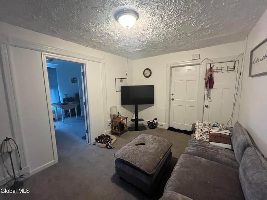 708 East Street, photo 5