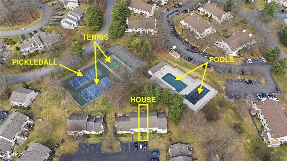10 Minuteman Court, photo 3