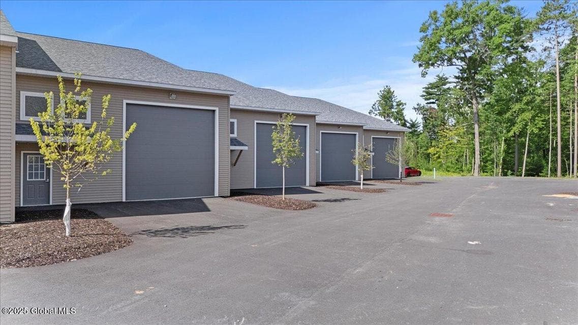 12 Shenandoah Drive, photo 1