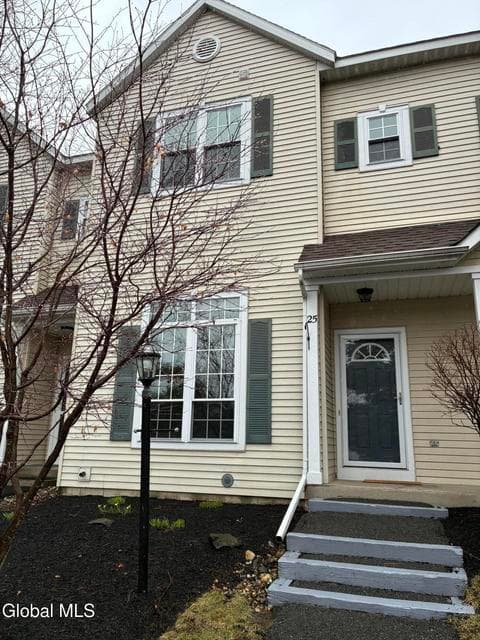 25 Stratton Circle, photo 1