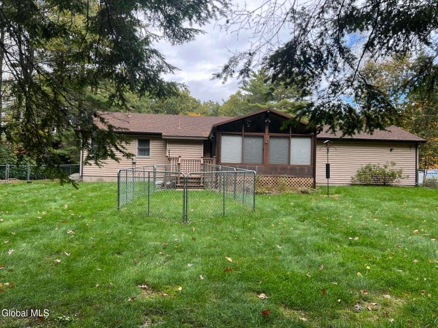 32 Linette Lane, Queensbury, NY, photo 4