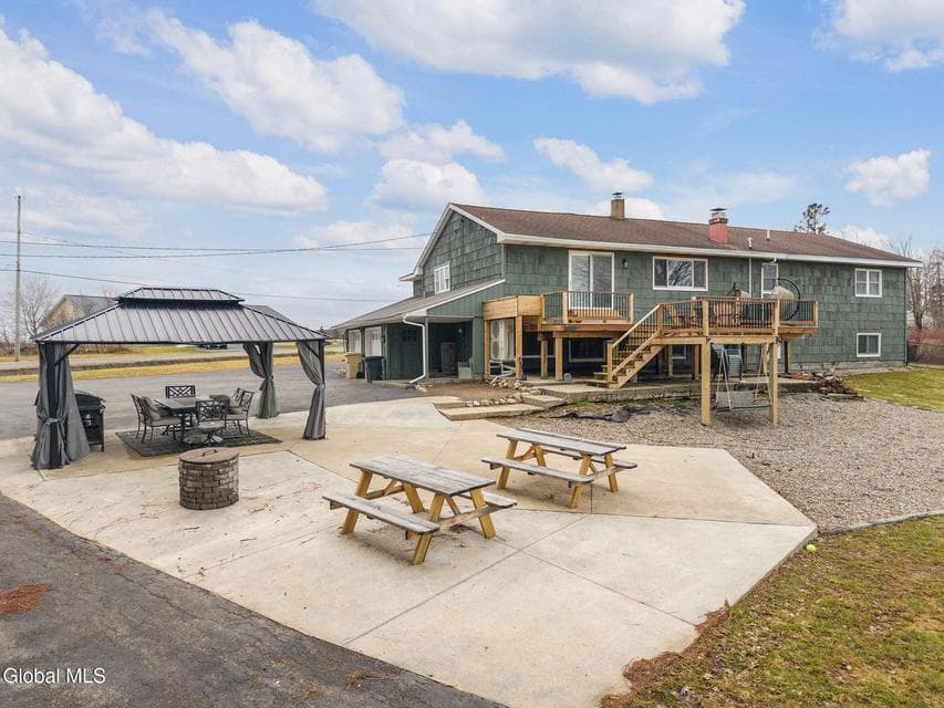 212 Spencer Road, photo 4